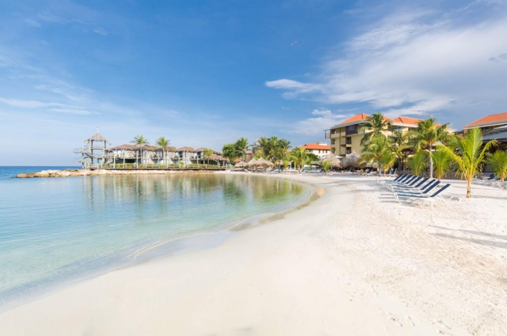 Avila Beach Hotel Curacao Tauchreisen Karibik