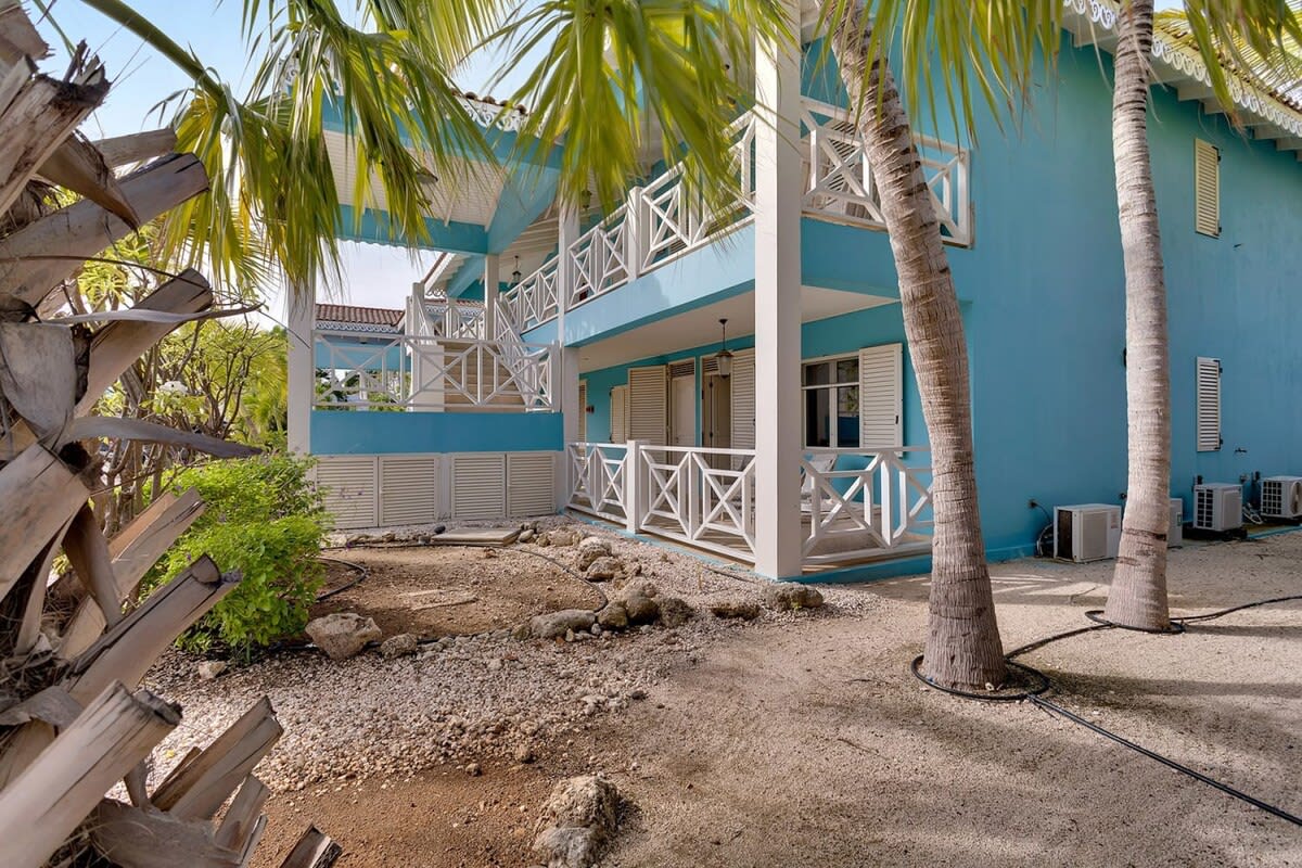 ocean breeze tortuga